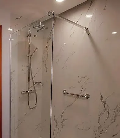 Excelsior Hotel 4*